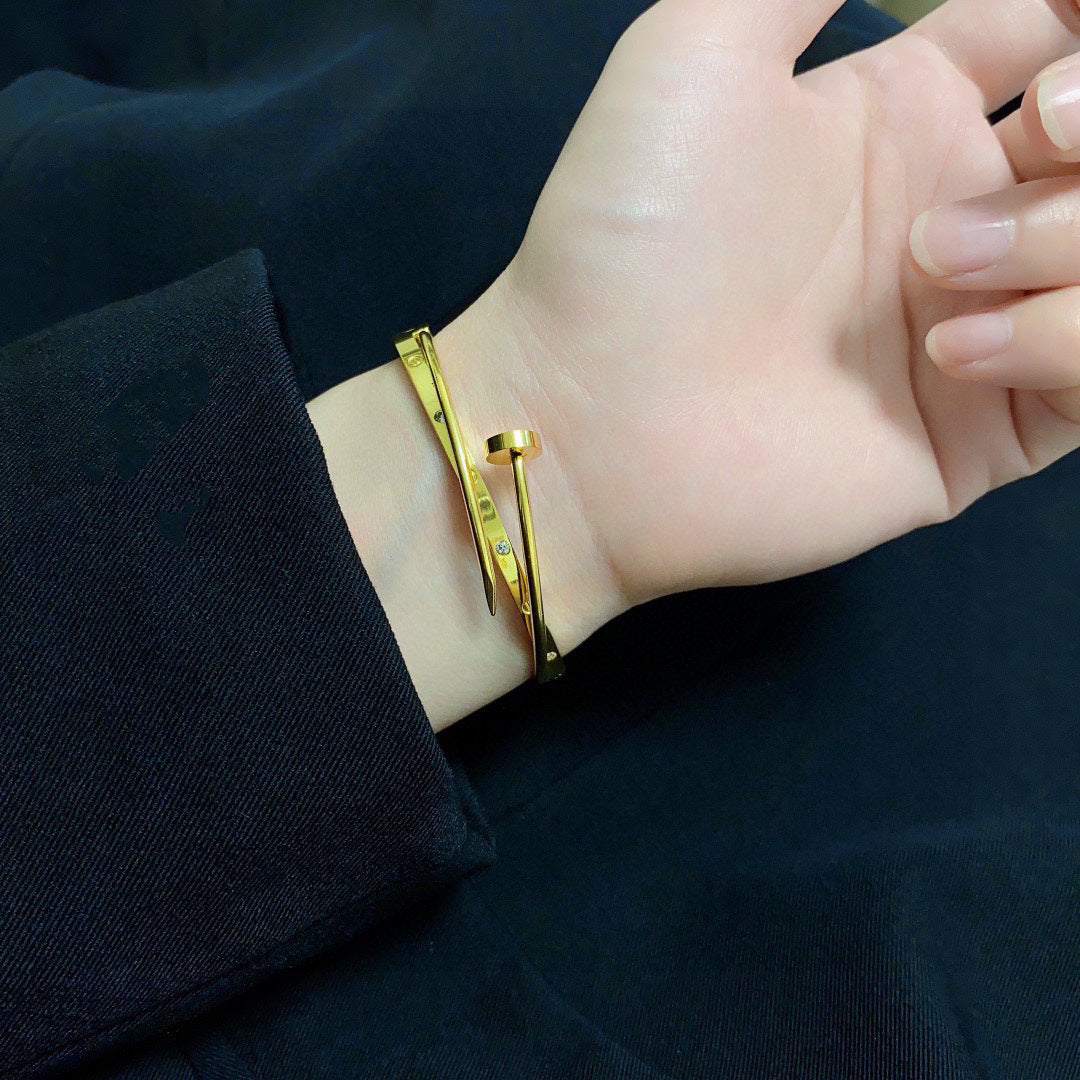 Avelora SLIM DIAMOND-ACCENT NAIL BANGLE - GOLD detail view 1