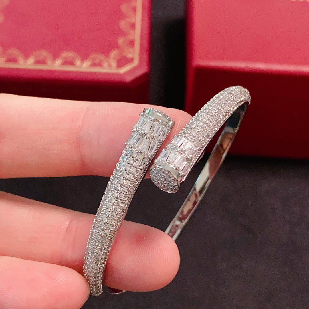 Avelora SLIM FULL-PAVÉ NAIL BANGLE - SILVER detail view 4