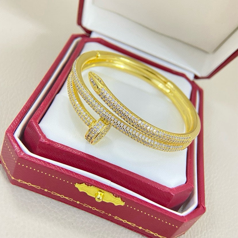 Avelora TRIPLE-WRAP FULL-PAVÉ NAIL BANGLE detail view 4