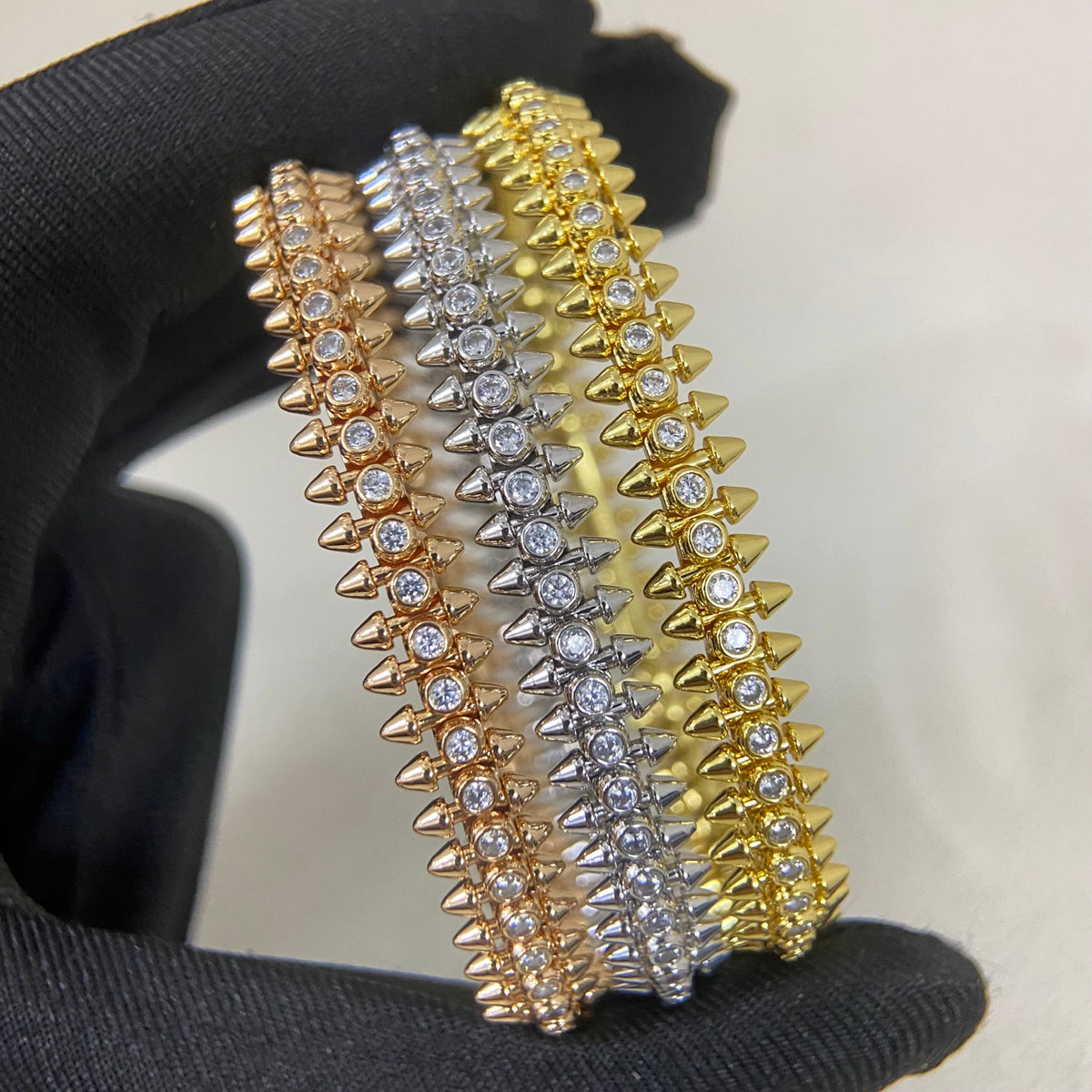 Avelora pavé stud bangle color selection