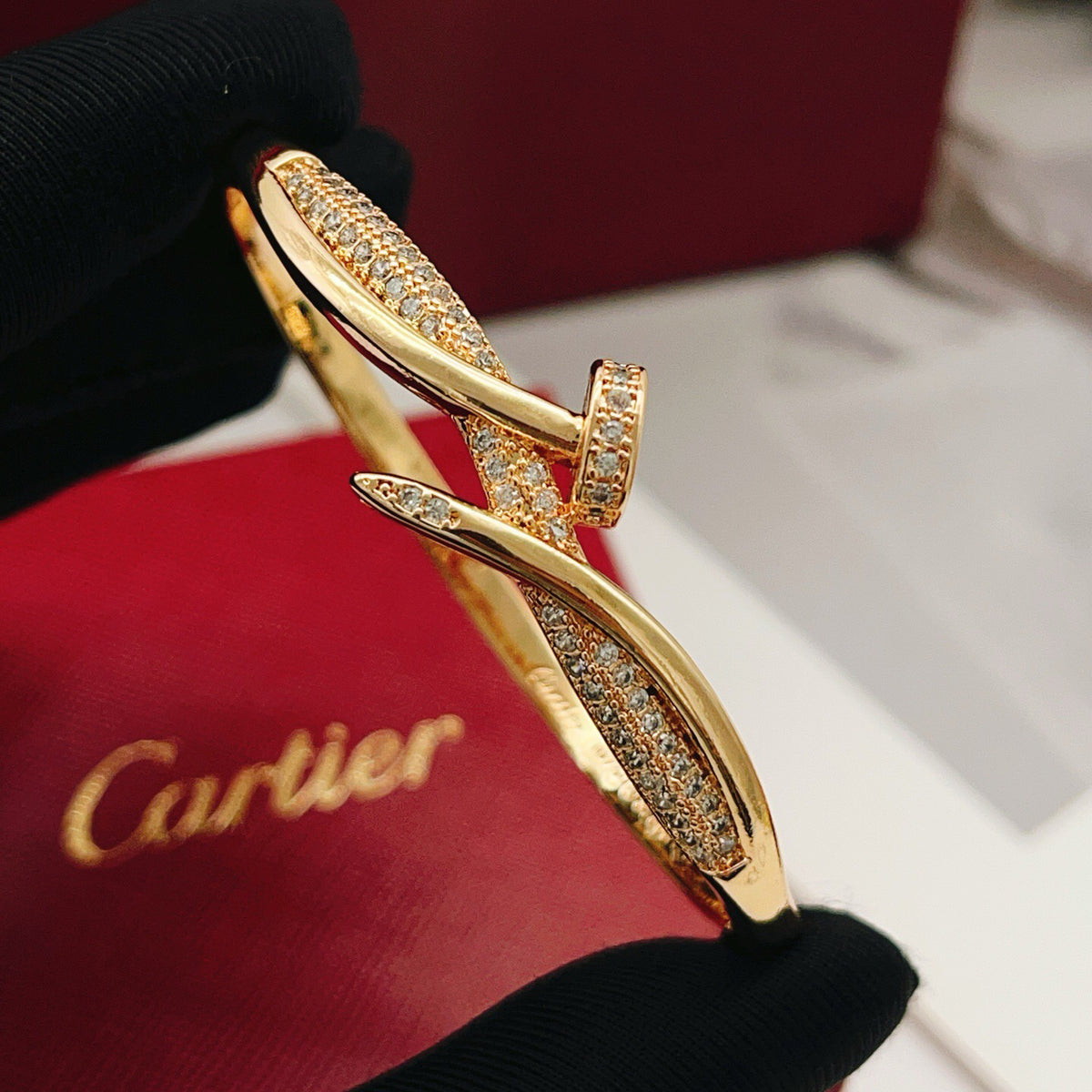 Avelora CROSSOVER PAVÉ NAIL BANGLE detail view 3