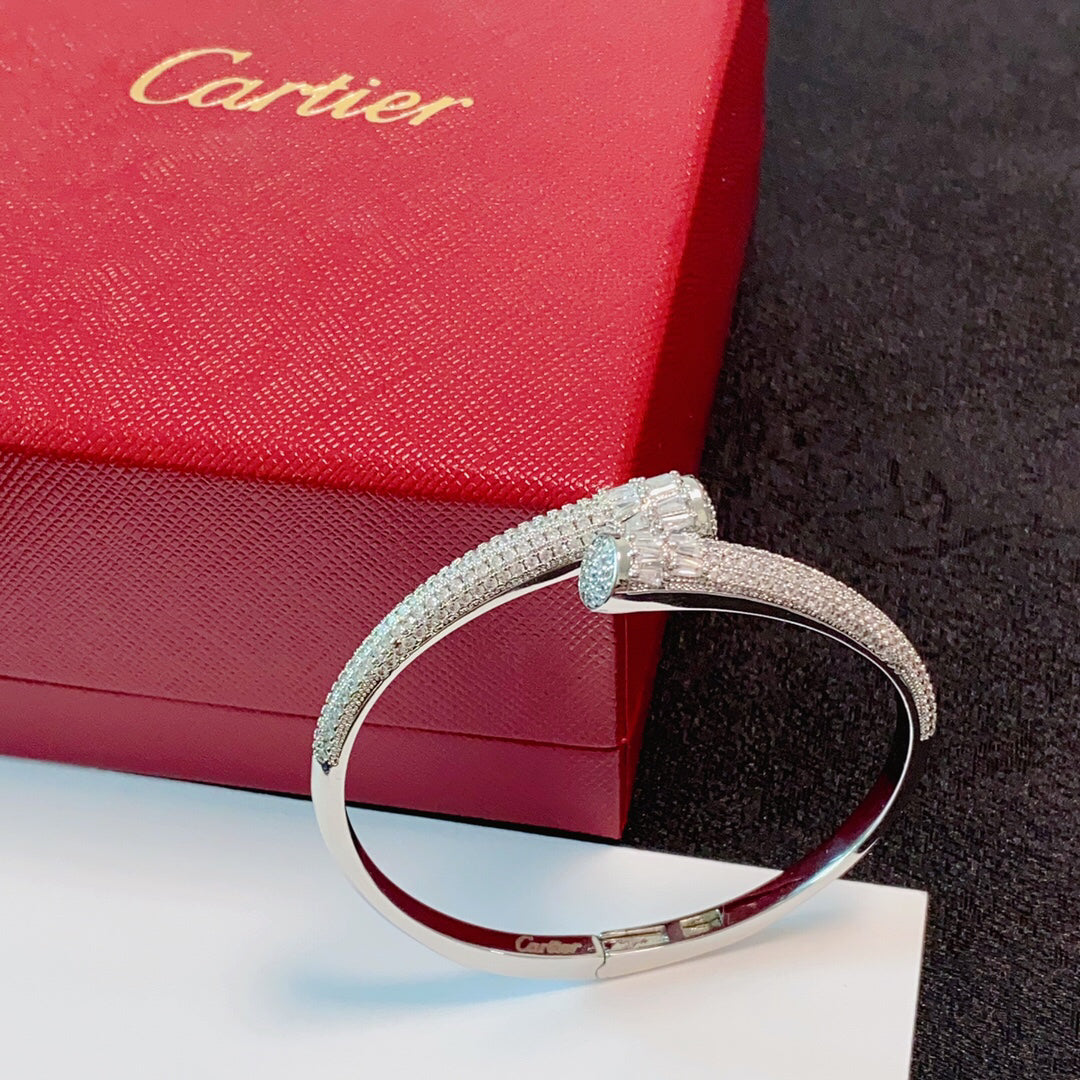 Avelora SLIM FULL-PAVÉ NAIL BANGLE - SILVER detail view 8