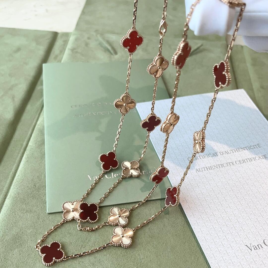 [Avelora Jewelry ]CLOVER 20 MOTIFS LASER CARNELIAN NECKLACE