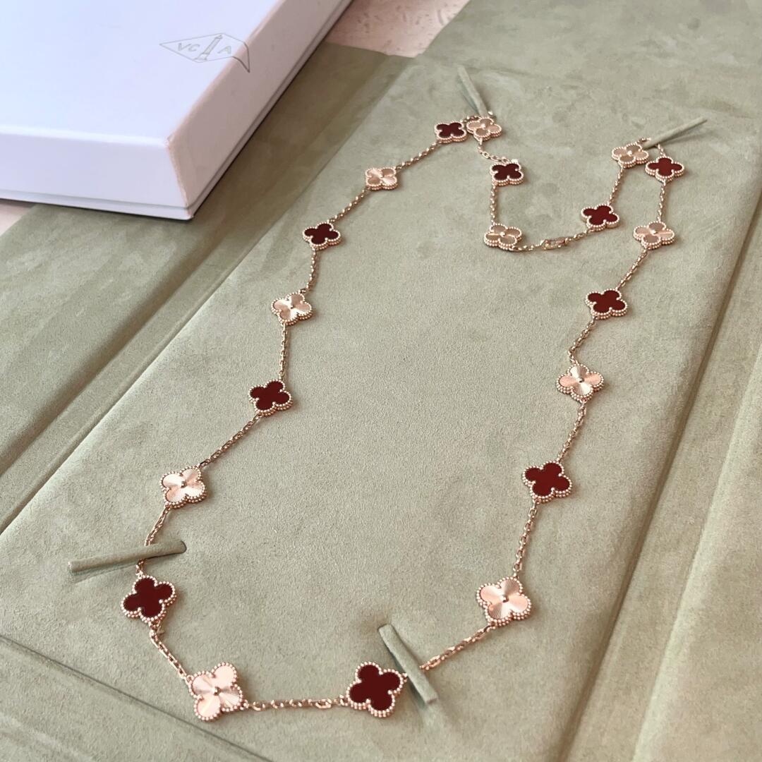 [Avelora Jewelry ]CLOVER 20 MOTIFS LASER CARNELIAN NECKLACE