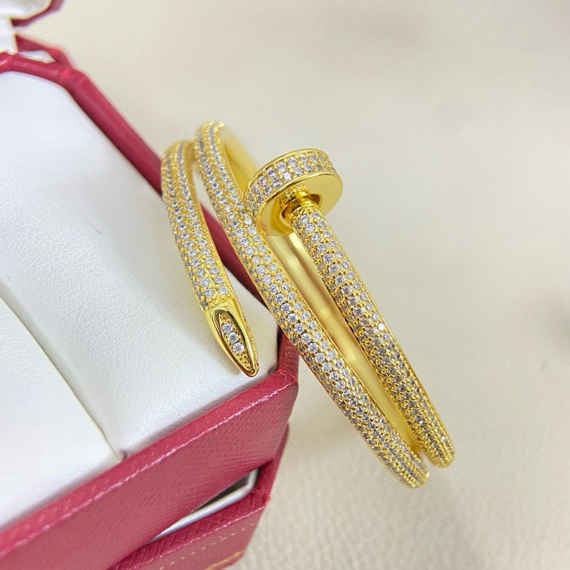Avelora TRIPLE-WRAP FULL-PAVÉ NAIL BANGLE detail view 3