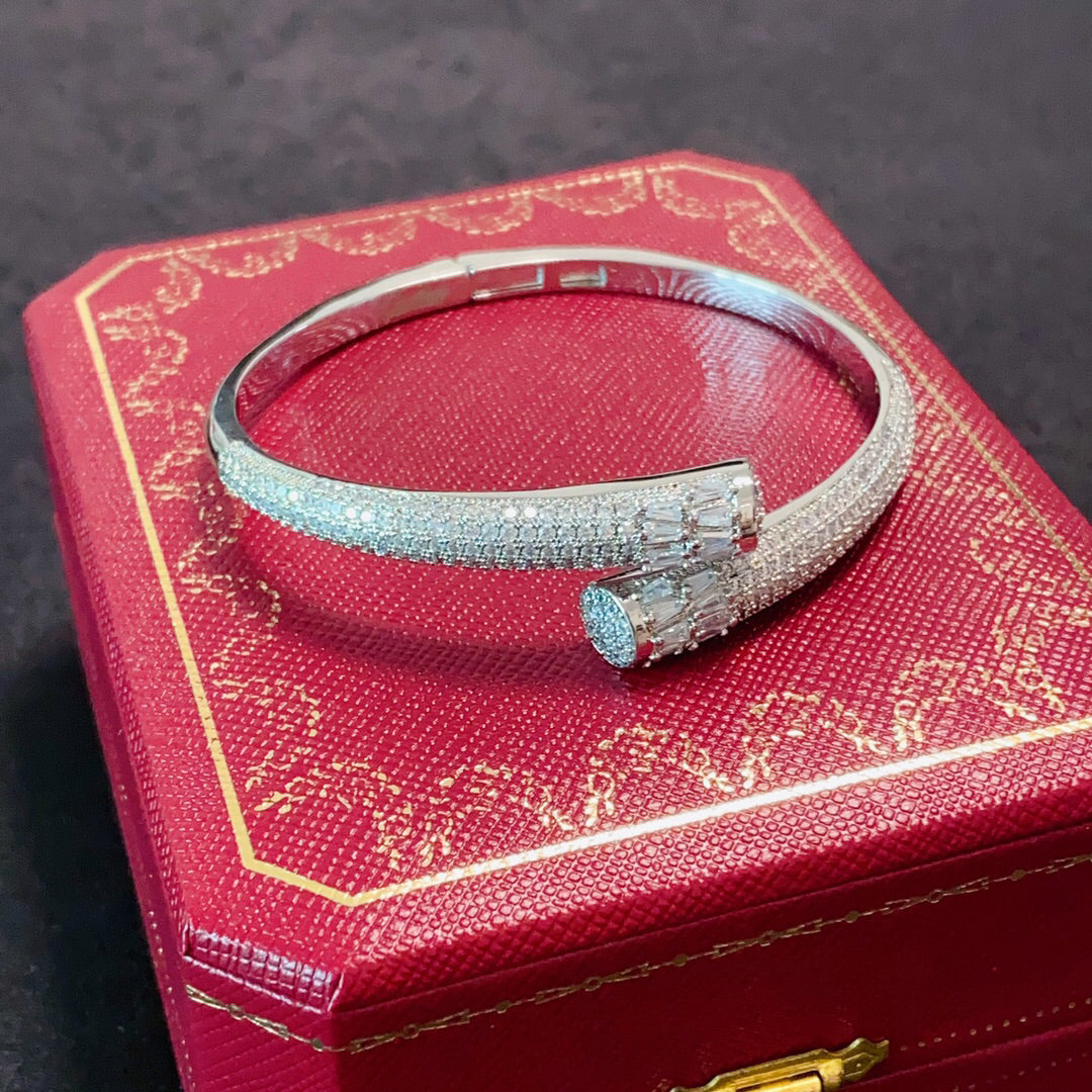 Avelora SLIM FULL-PAVÉ NAIL BANGLE - SILVER detail view 9