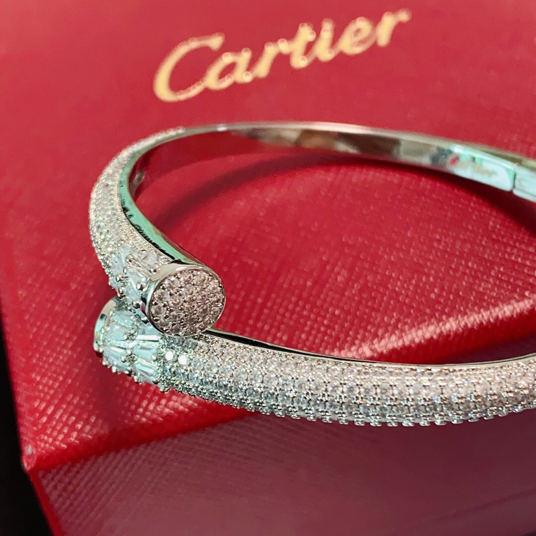 Avelora SLIM FULL-PAVÉ NAIL BANGLE - SILVER detail view 5