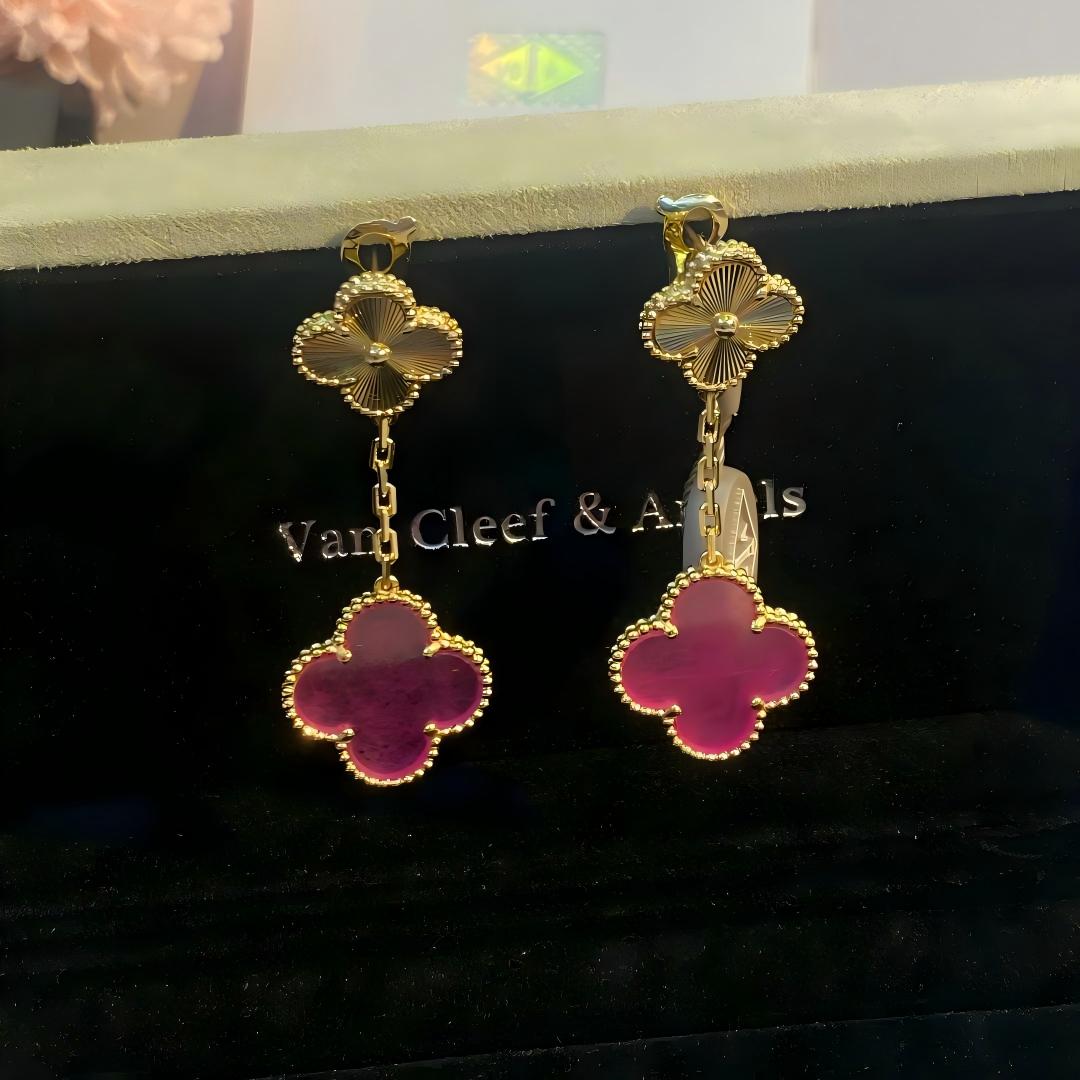[Avelora jewelry]NEW CLOVER 2 MOTIF PINK ENAMEL EARRINGS