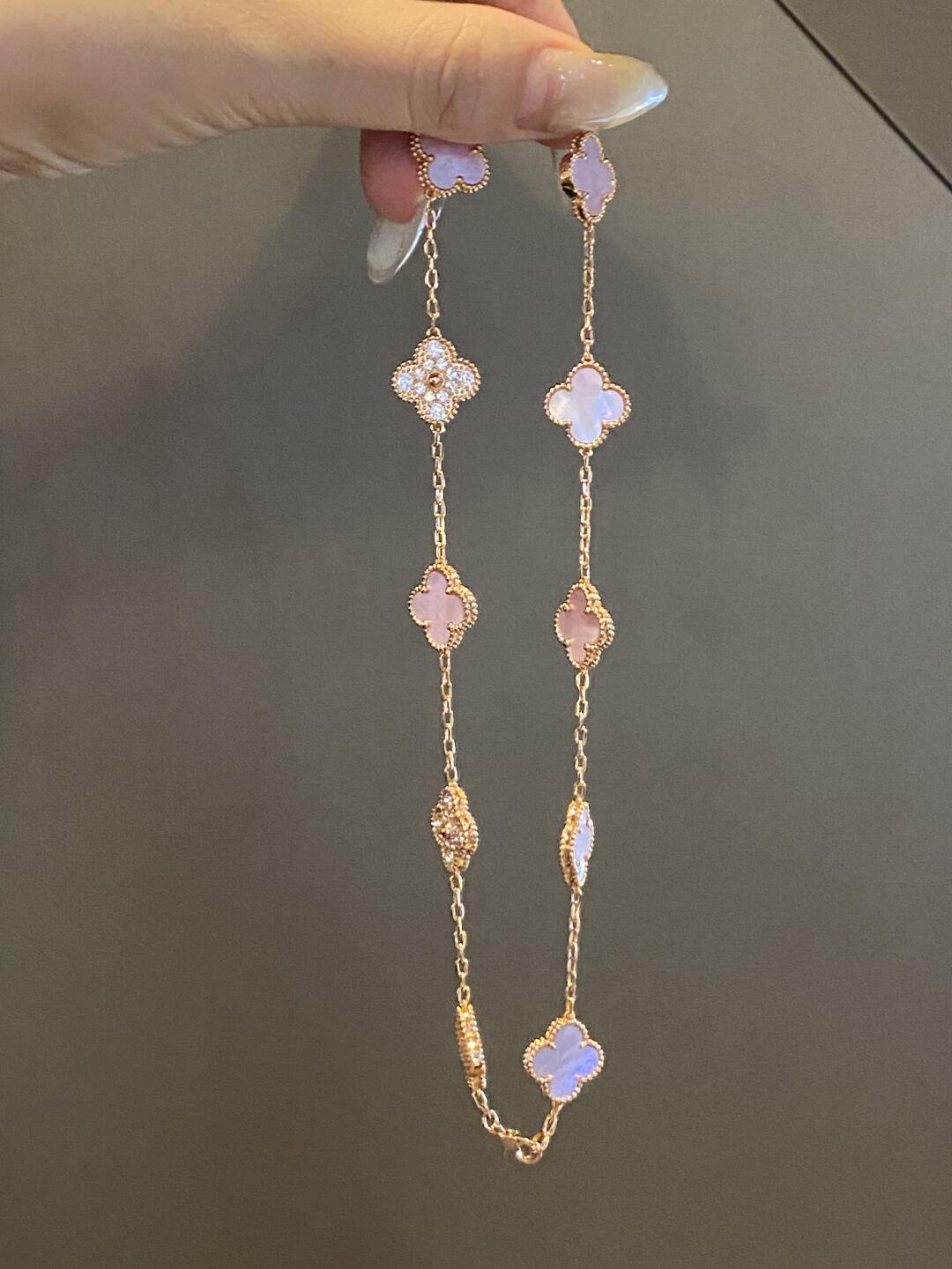 [Avelora Jewelry ]CLOVER 10 MOTIFS DIAMOND PINK MOP NECKLACE
