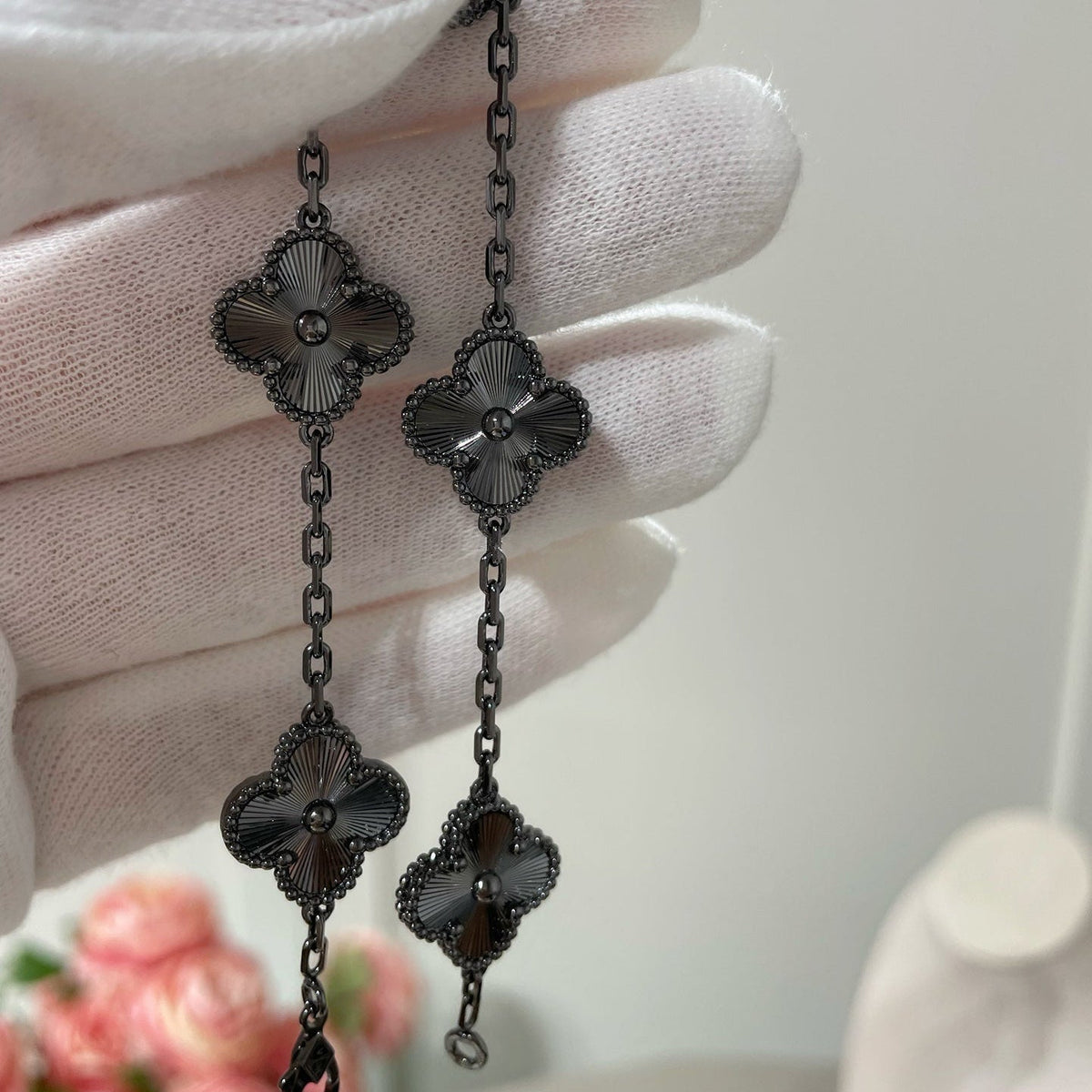 [Avelora Jewelry ]CLOVER 5 MOTIF BLACK BRACELET