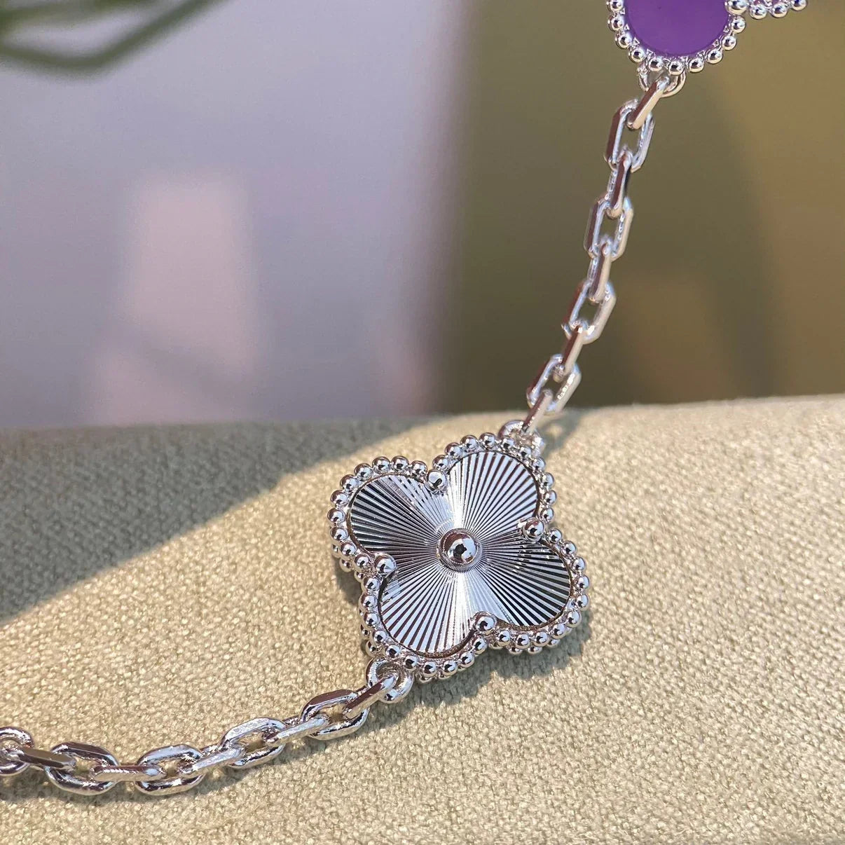 [Avelora]LUCKY CLOVER 5-MOTIF BRACELET - VIOLET COLLECTION