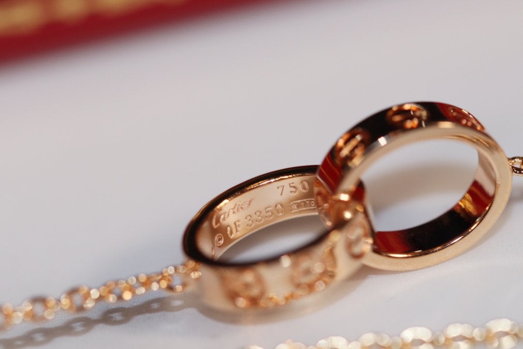 [Avelora Jewelry ]LOVE NECKLACE PINK GOLD AND SILVER