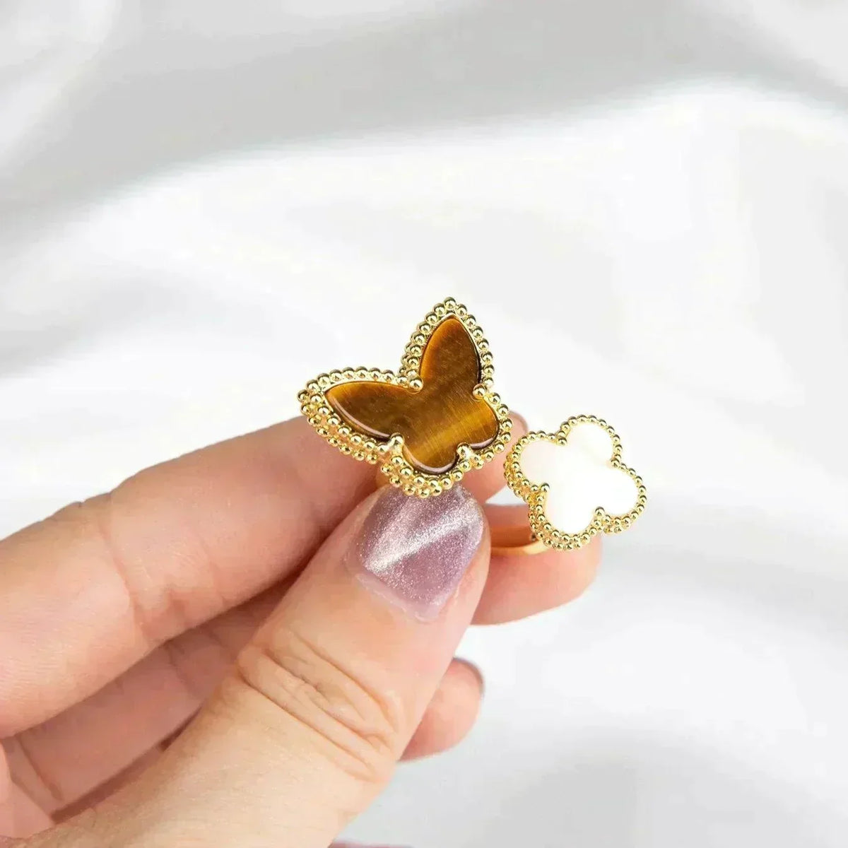 [Avelora Jewelry ]LUCKY BETWEEN THE FINGER RING