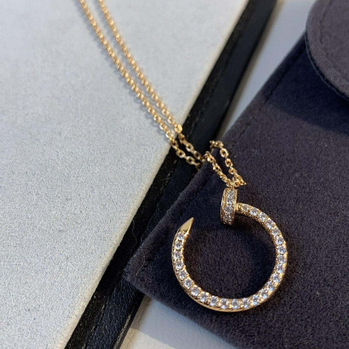 [Avelora Jewelry ]JUSTE NECKLACE PINK GOLD DIAMONDS