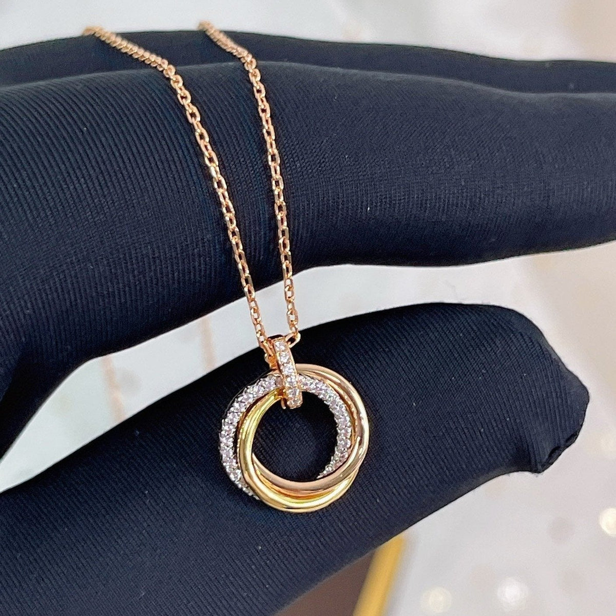 [Avelora Jewelry ]TRINITY NECKLACE SILVER GOLD PINK GOLD DIAMONDS