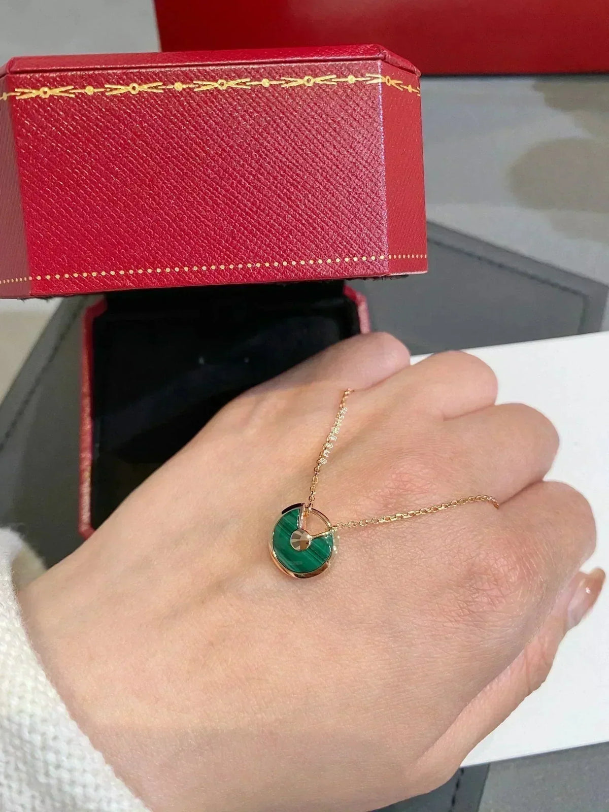 [Avelora Jewelry ]AMULETTE ROSE GOLD MALACHITE NECKLACE