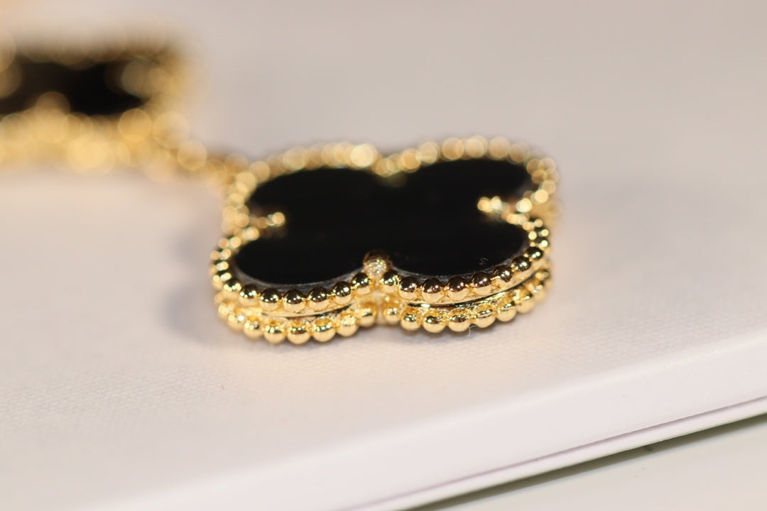 [Avelora Jewelry ]CLOVER EARRINGS GOLD ONYX MOP 3 MOTIF