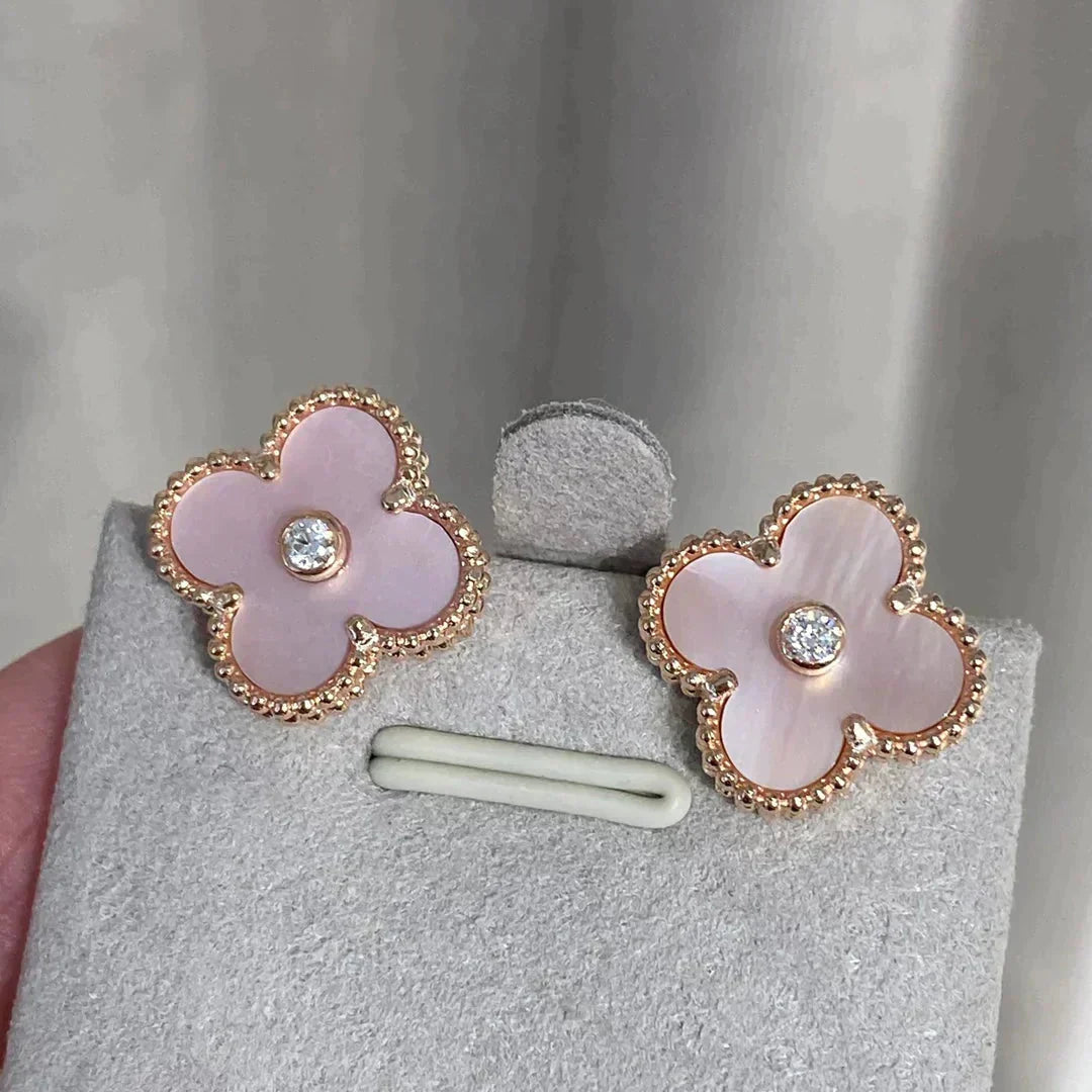 [Avelora Jewelry ]CLOVER MEDIUM 1 MOTIFS  PINK MOP DIAMOND EARRINGS