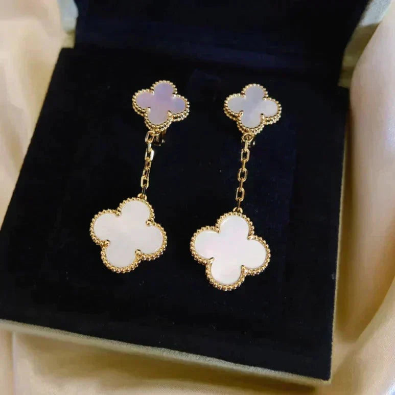 [Avelora Jewelry ]CLOVER 2 MOTIF WHITE MOP EARRINGS