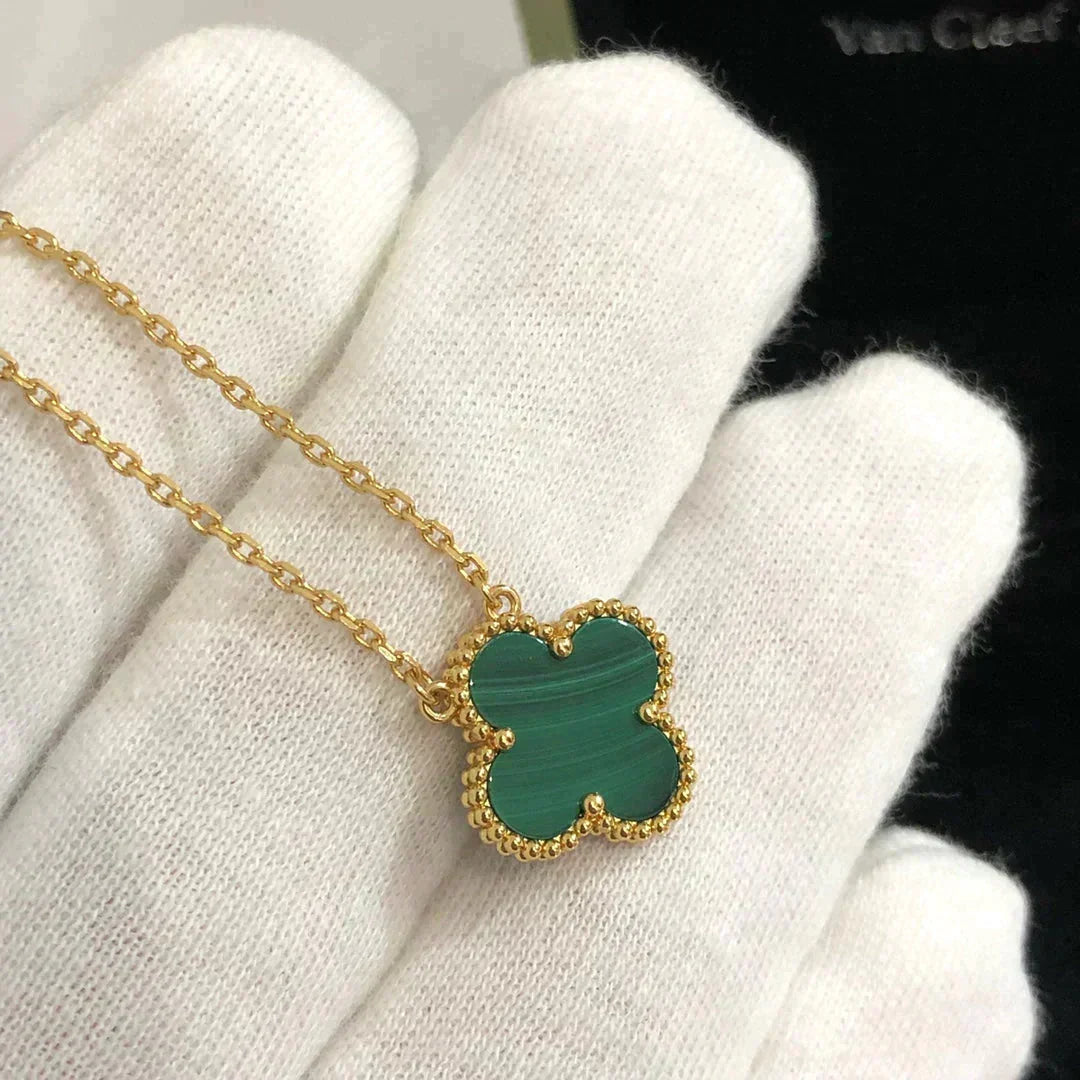[Avelora Jewelry ]CLOVER 15MM MALACHITE SINGLE FLOWER  NECKLACE
