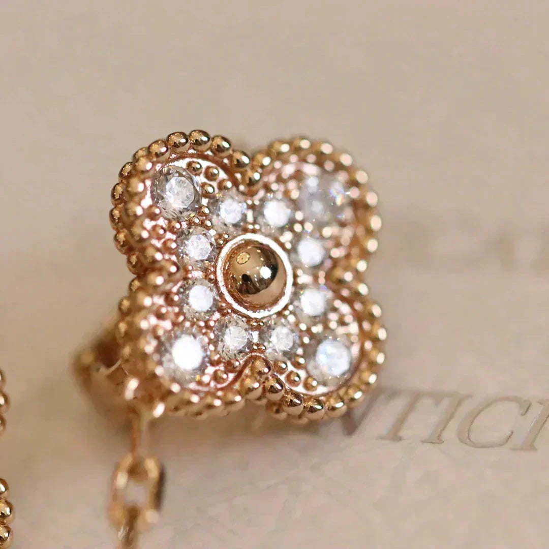 [Avelora Jewelry ]CLOVER MEDIUM 1 MOTIFS FUll DIAMOND EARRINGS