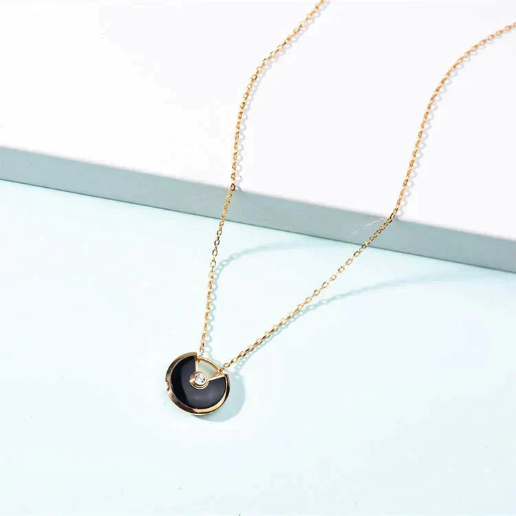 [Avelora Jewelry ]AMULETTE GOLD CARNELIAN ONYX NECKLACE