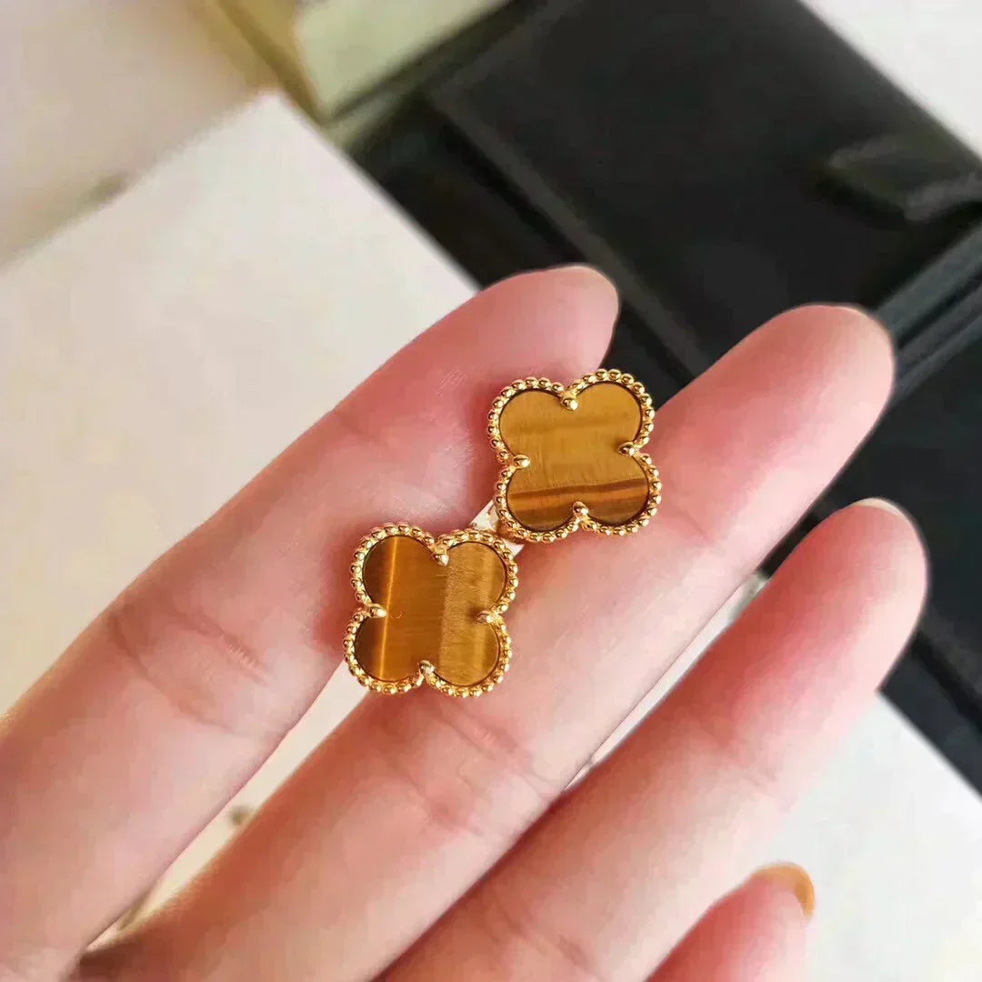 [Avelora Jewelry ]CLOVER MEDIUM 1 MOTIFS TIGER EYE EARRINGS