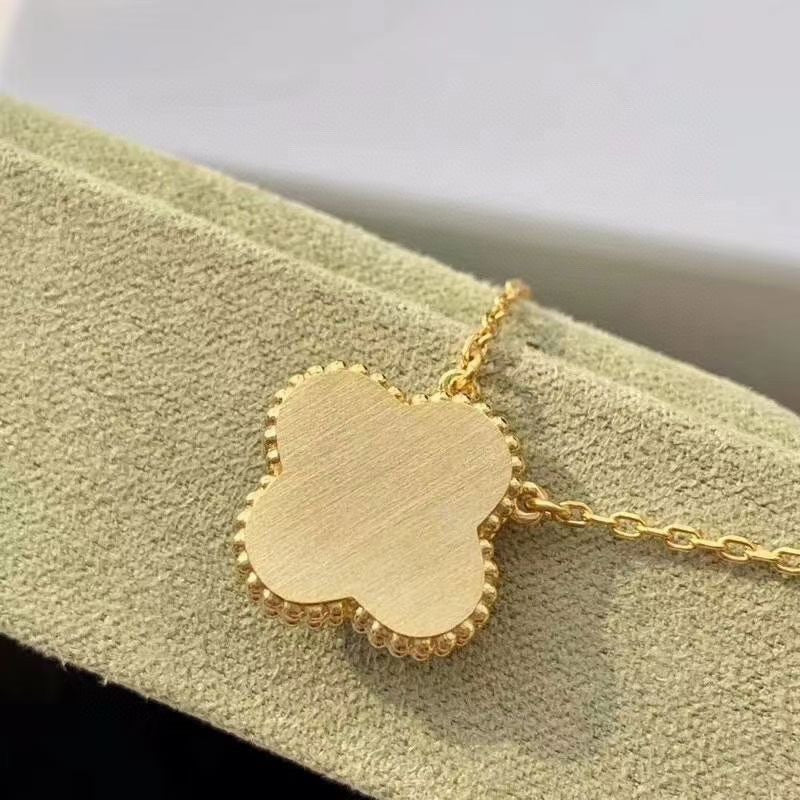 [Avelora Jewelry ]CLOVER 15MM DIAMOND TURQUOISE NECKLACE