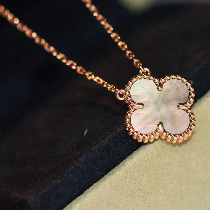 [Avelora Jewelry ]CLOVER 15MM  GRAY MOTHER OF PEARL NECKLACE