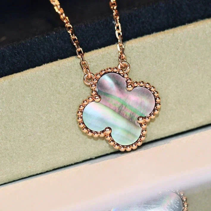 [Avelora Jewelry ]CLOVER 15MM  GRAY MOTHER OF PEARL NECKLACE