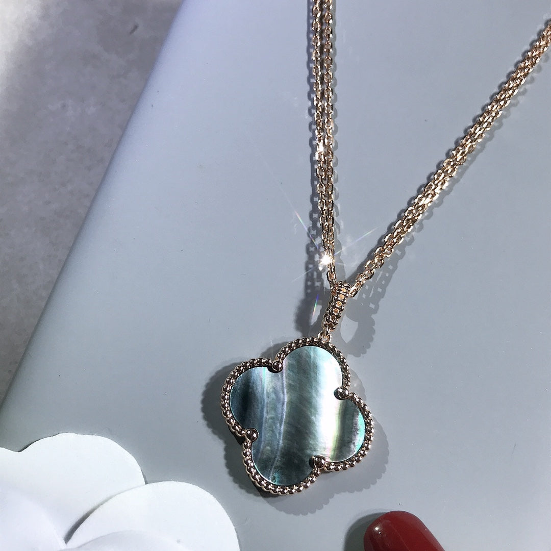 [Avelora Jewelry ]CLOVER 25MM GOLD DARK MOP BIG CLOVER NECKLACE