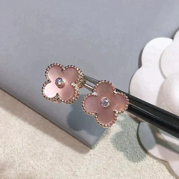 [Avelora Jewelry ]CLOVER MEDIUM 1 MOTIFS  PINK MOP DIAMOND EARRINGS