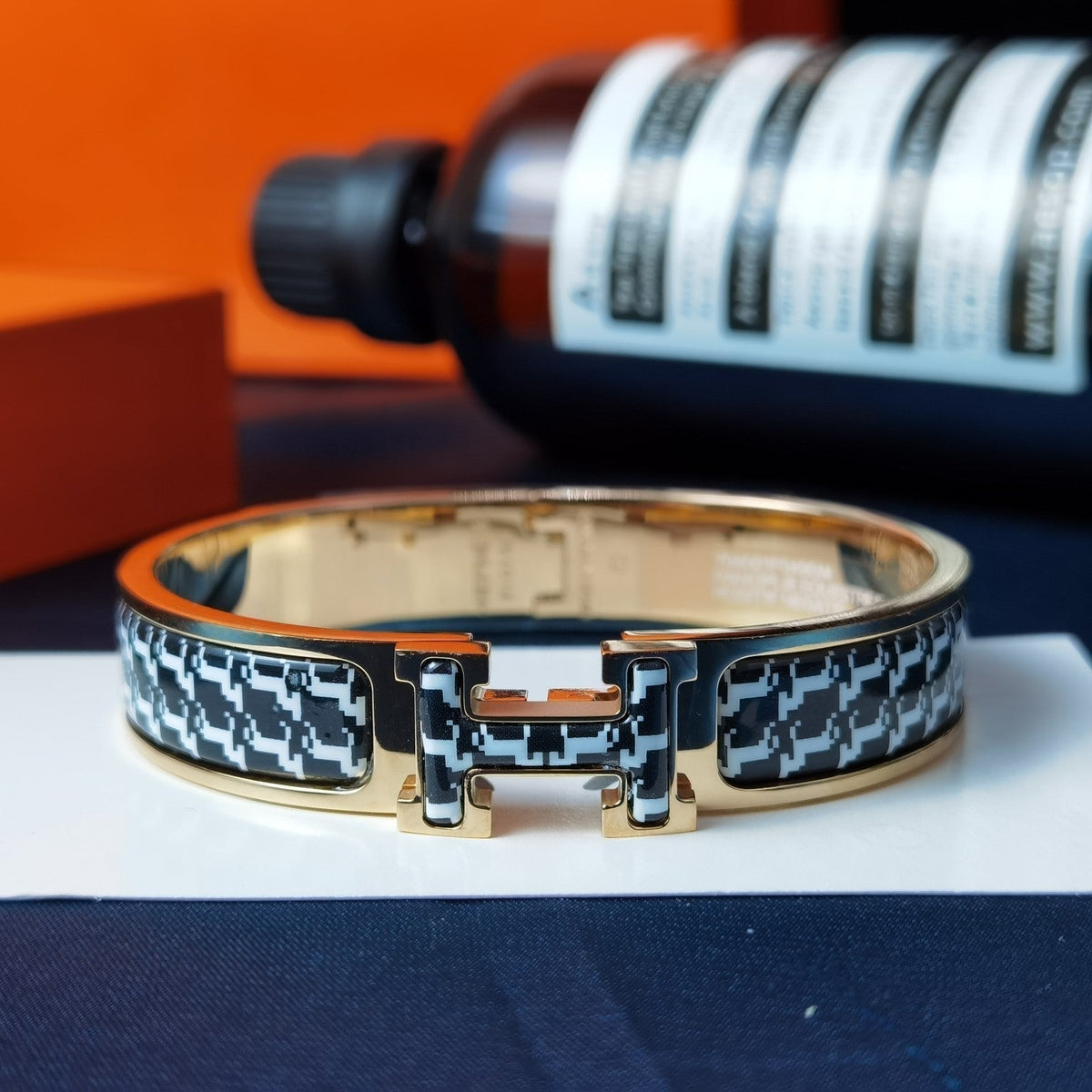 [Avelora Jewelry ]H HORSE BRACELET 12MM