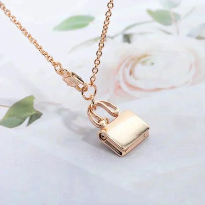 [Avelora]AMULETTE PEDANT ROSE GOLD NECKLACE
