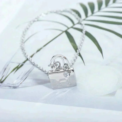 [Avelora]AMULETTE PEDANT SILVER NECKLACE