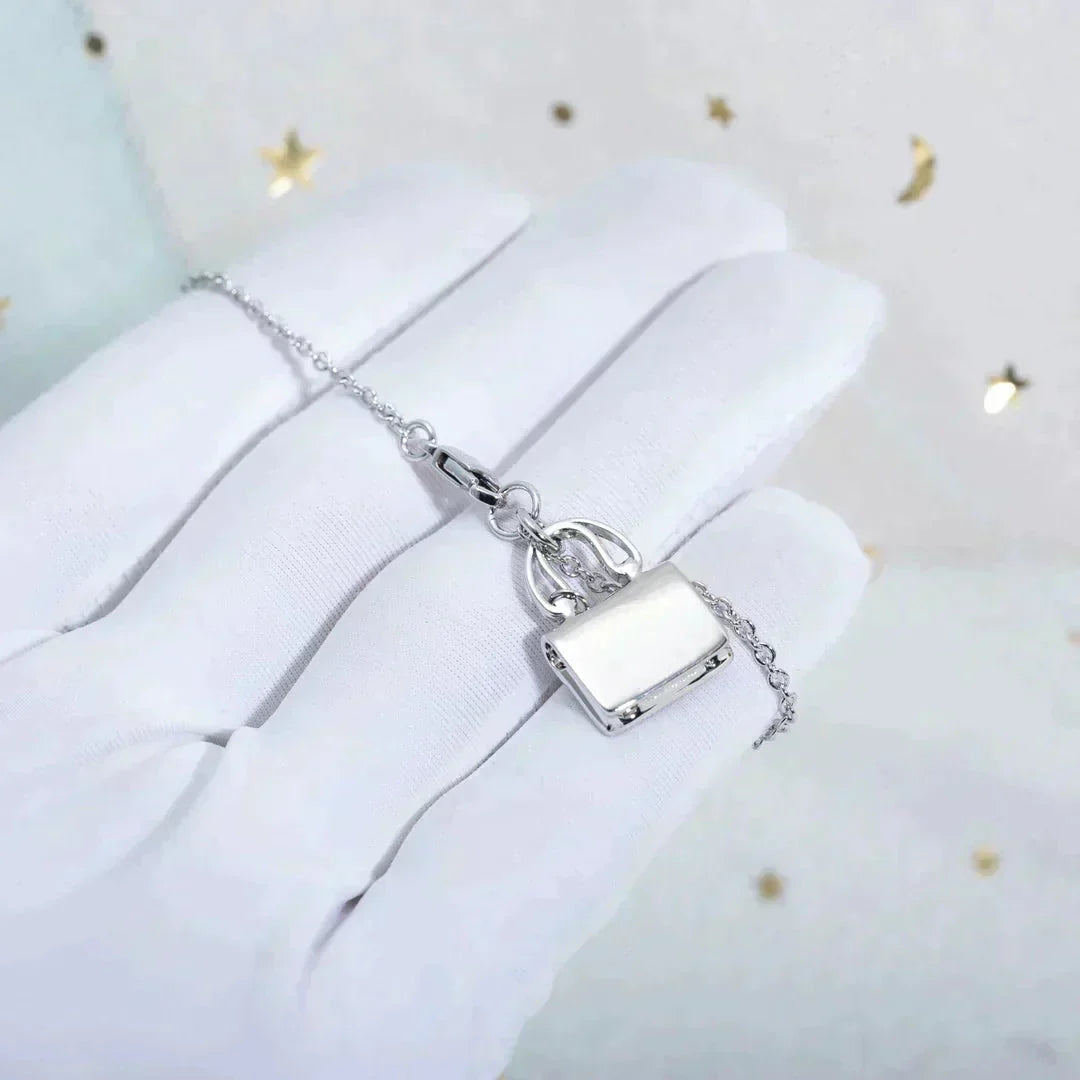 [Avelora Jewelry ]AMULETTE PEDANT SILVER NECKLACE
