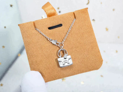 [Avelora]AMULETTE PEDANT SILVER NECKLACE