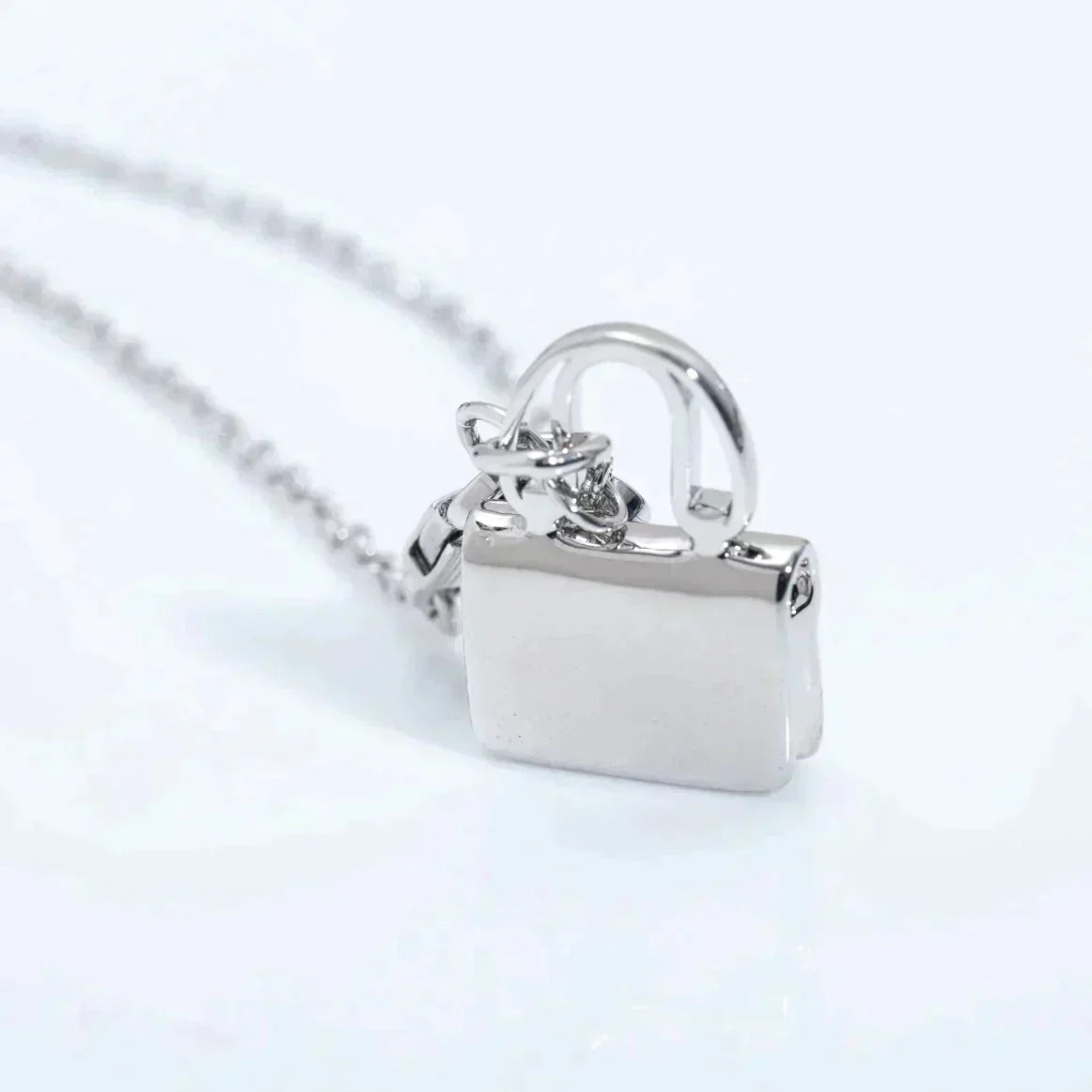 [Avelora]AMULETTE PEDANT SILVER NECKLACE
