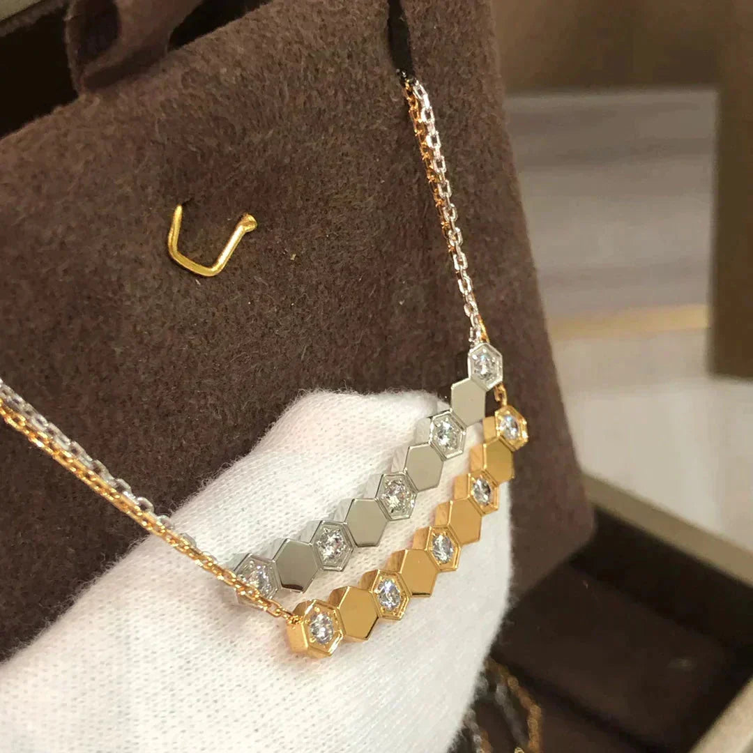 [Avelora Jewelry ]BEE LOVE NECKLACE DIAMOND
