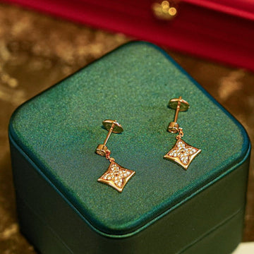 [Avelora Jewelry ]STAR DIAMONDS EARRINGS GOLD