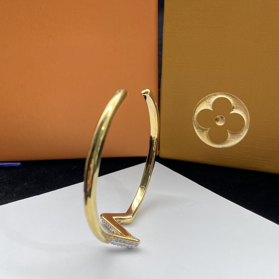 [Avelora]VOLTE UPSITE DOWN DIAMOND GOLD OPEN BRACELET