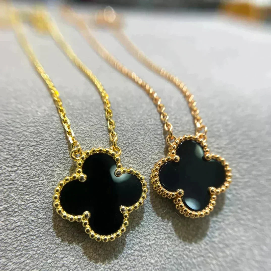 [Avelora Jewelry ]CLOVER 15MM BLACK ONYX SINGLE FLOWER NECKLACE