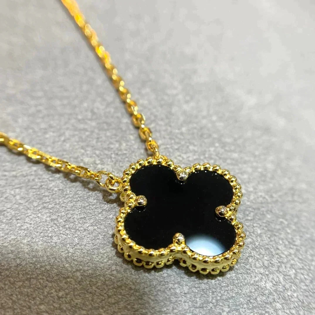 [Avelora Jewelry ]CLOVER 15MM BLACK ONYX SINGLE FLOWER NECKLACE