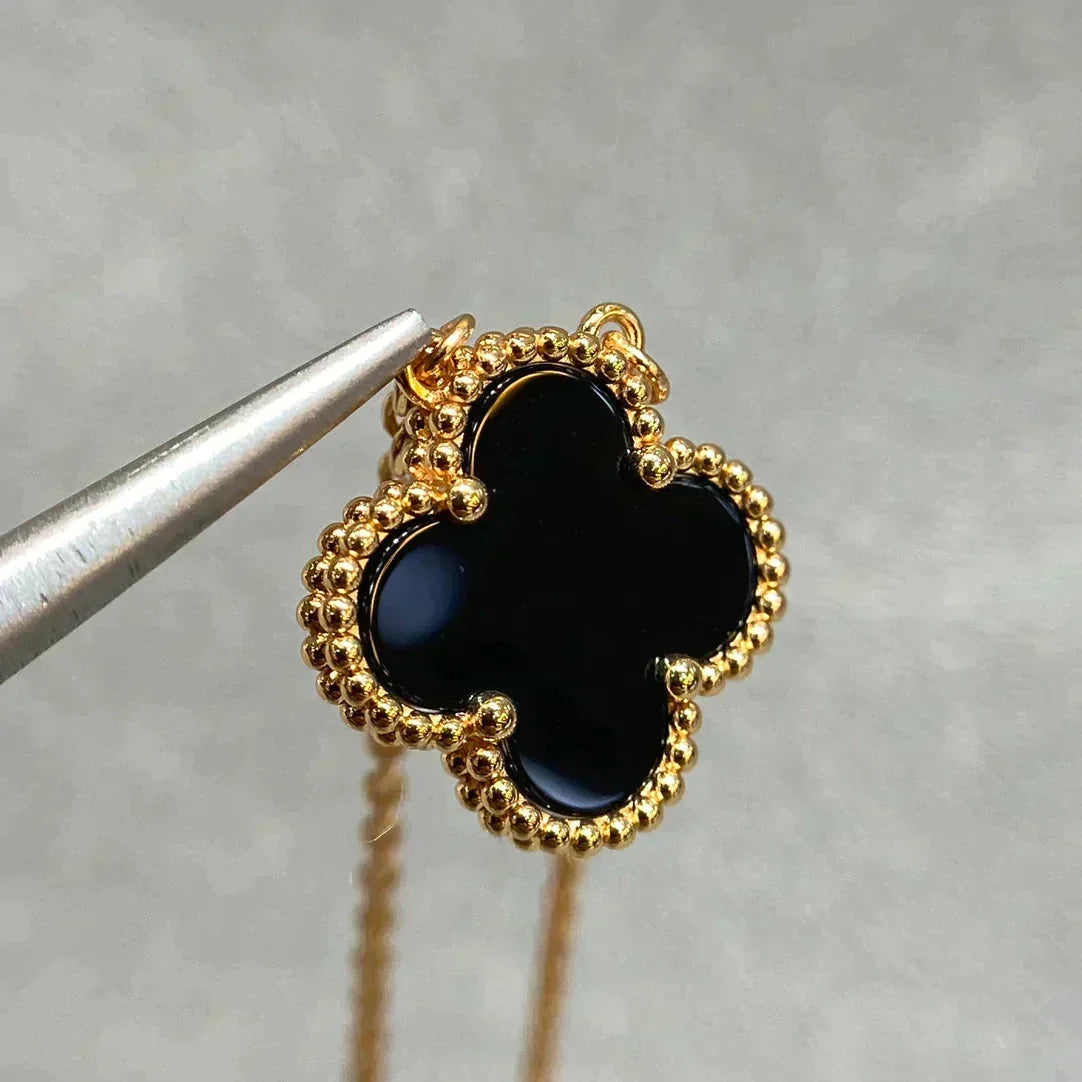 [Avelora Jewelry ]CLOVER 15MM BLACK ONYX SINGLE FLOWER NECKLACE
