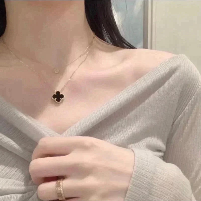 [Avelora Jewelry ]CLOVER 15MM BLACK ONYX SINGLE FLOWER NECKLACE