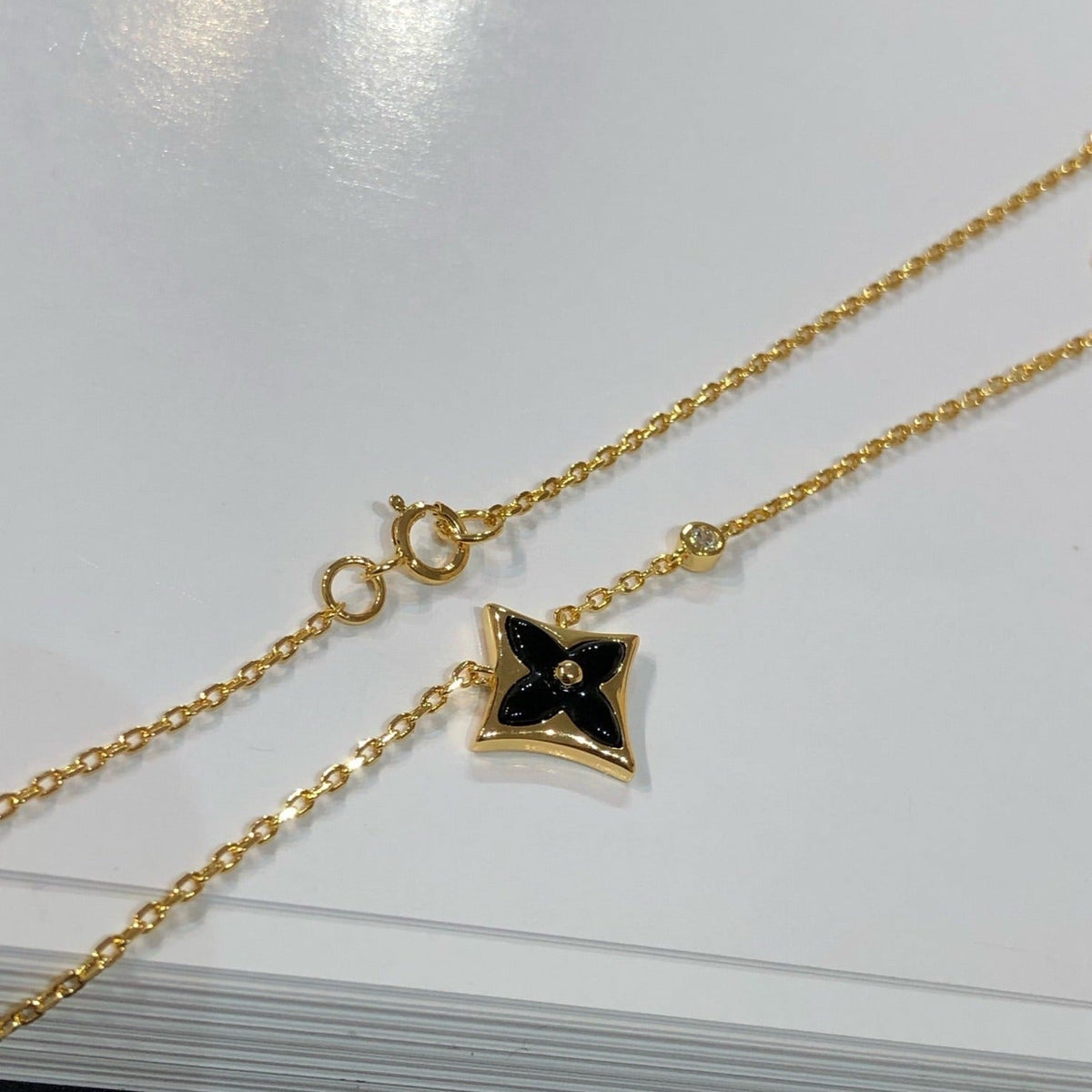 [Avelora Jewelry ]STAR BLACK MOP NECKLACE