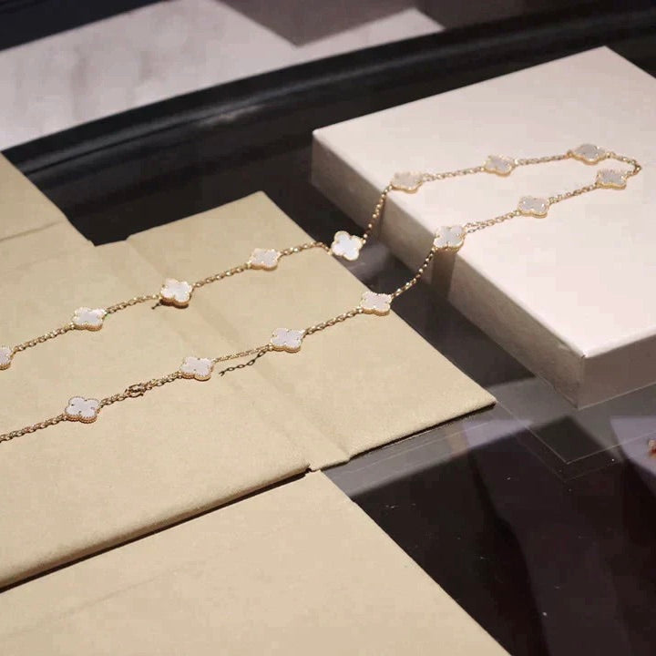 [Avelora Jewelry ]CLOVER 20 MOTIFS WHITE MOP NECKLACE