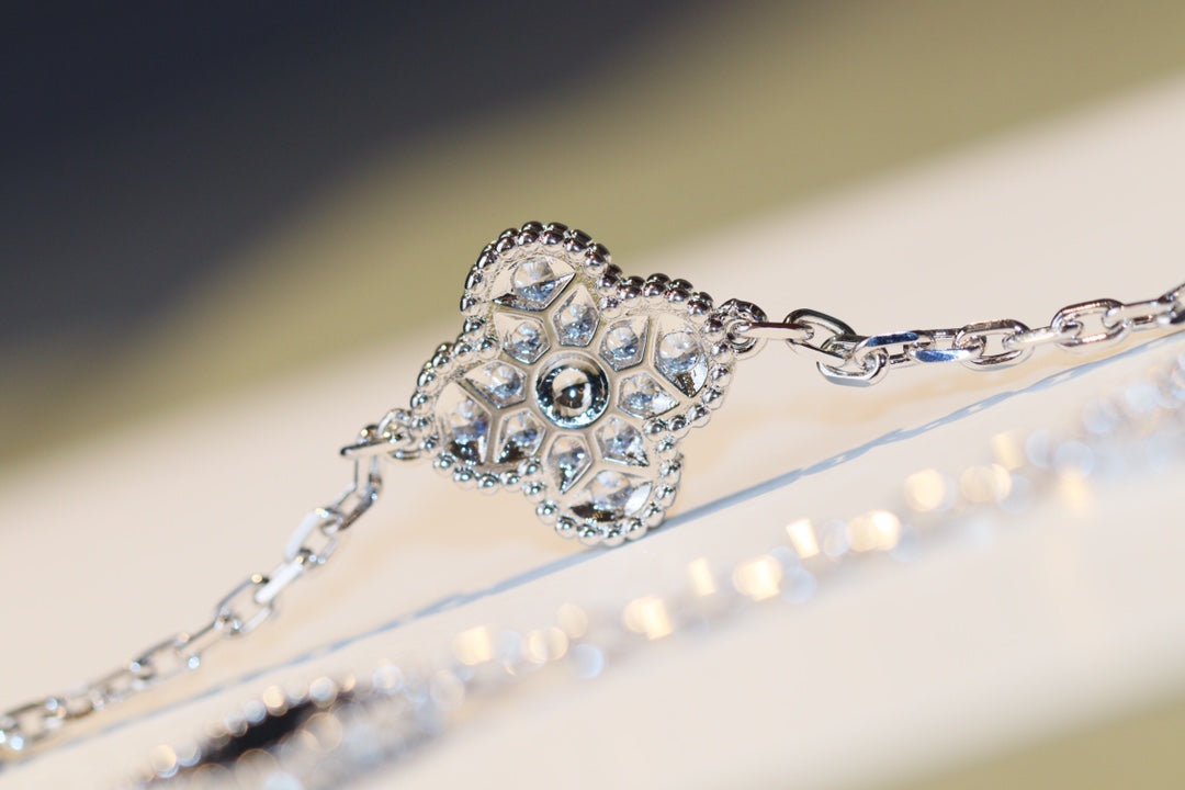 [Avelora Jewelry ]CLOVER 20 MOTIFS ONYX DIAMOND SILVER