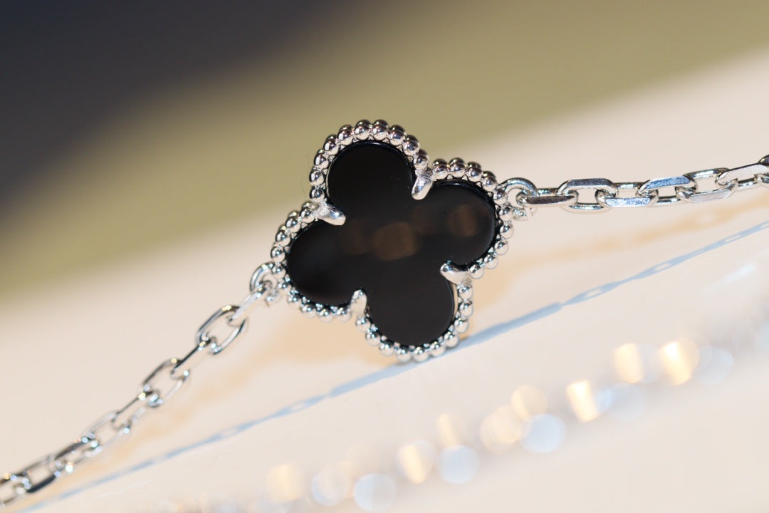 [Avelora Jewelry ]CLOVER 20 MOTIFS ONYX DIAMOND SILVER