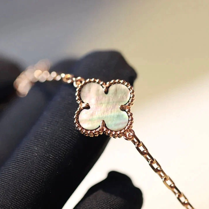 [Avelora Jewelry ]CLOVER 20 MOTIFS DARK MOP DIAMOND  NECKLACE